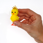 Chicks With Crowns Bonnet Decorations: Pack of 4 image number 3