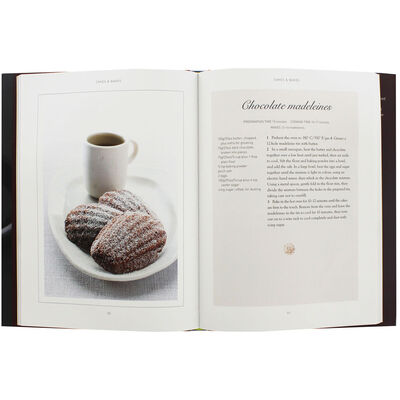 Chocolate - Recipes for Desserts Cakes and Other Divine Treats image number 2