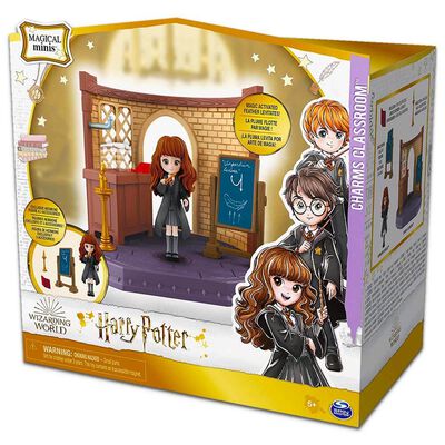 Harry Potter Magical Minis Charms Classroom Playset image number 1