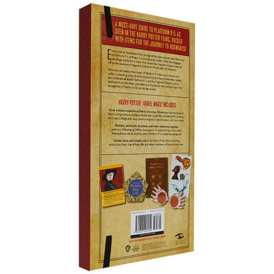 Harry Potter Travel Magic: Platform 9¾ Artifacts from the Wizarding World image number 3