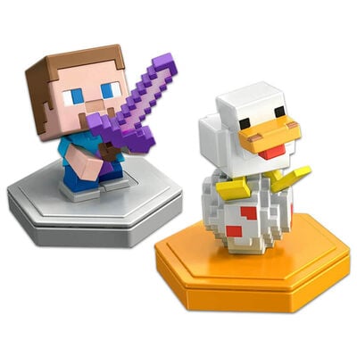 Minecraft Earth Boost Attacking Steve Mini Figure: Pack of 2 image number 2