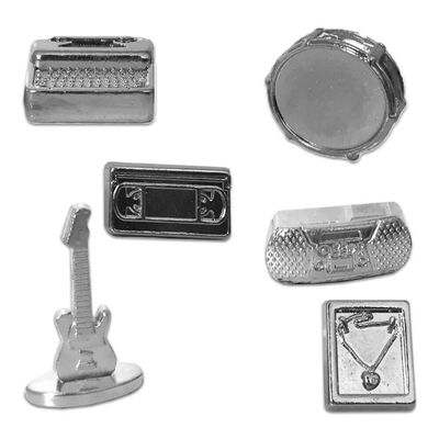 Love Actually Monopoly Board Game image number 4