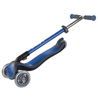 Blue Globber Elite Deluxe 3 Wheel Scooter image number 6