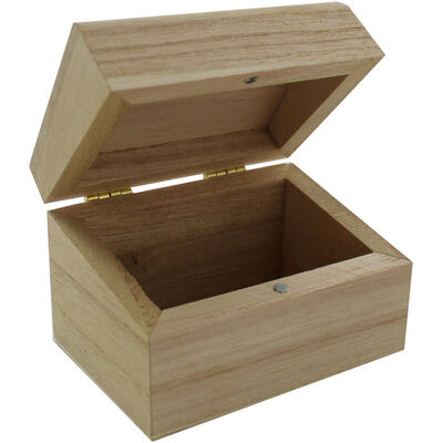 Small Rectangular Wooden Box: 7 x 5 x 4.5cm image number 2