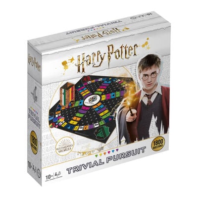 Harry Potter Trivial Pursuit Ultimate Edition image number 1