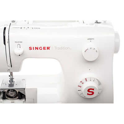 Singer Tradition Sewing Machine Model 2250 image number 3