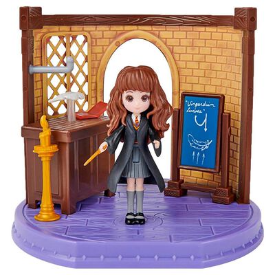 Harry Potter Magical Minis Charms Classroom Playset image number 2