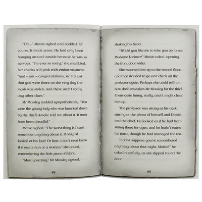 Maisie Hitchins: The Case of the Feathered Mask image number 2