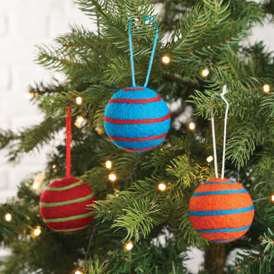 Needle Felting Kit: Baubles image number 2