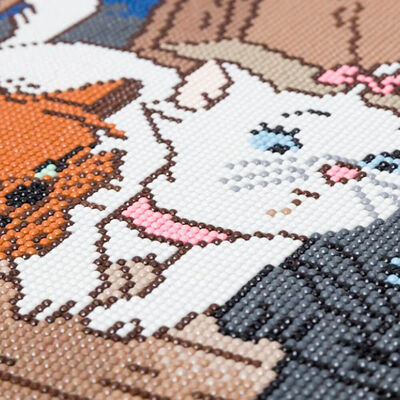 The Aristocats Kittens Crystal Art Kit image number 3