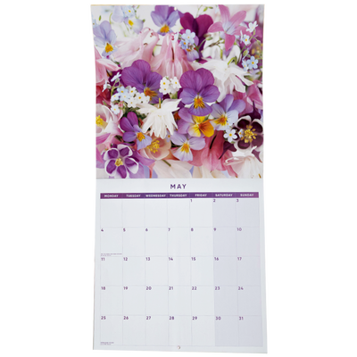 Blooms 2026 Calendar & Diary Set image number 3