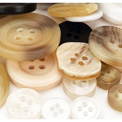 Assorted Jar of Natural Buttons image number 3