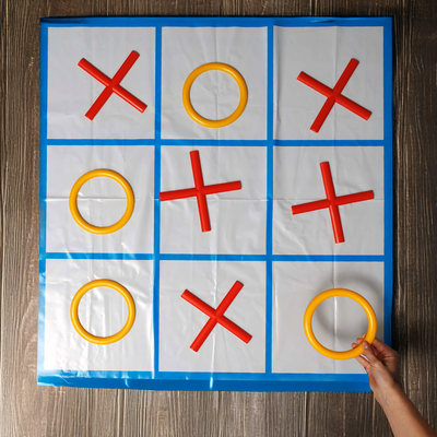 PlayWorks Get Set Play! Giant Noughts and Crosses Set image number 2