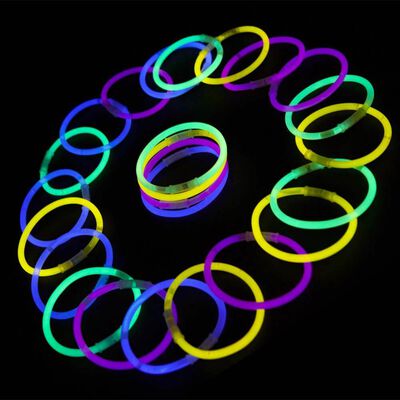 Halloween Glow Sticks: Pack of 15 image number 3