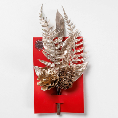 Gold Foliage Embellishment image number 2