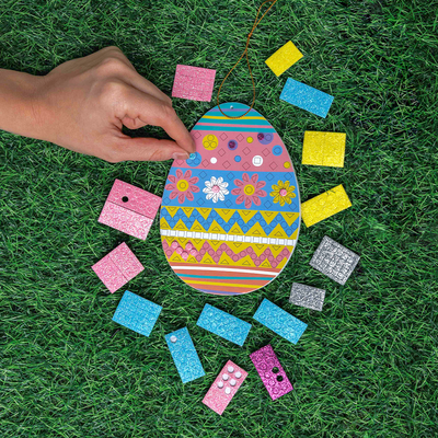 Make Your Own Glitter Mosaic Art image number 3