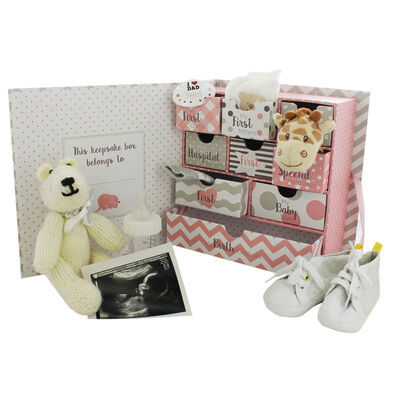 My First Keepsake Box: Pink image number 2