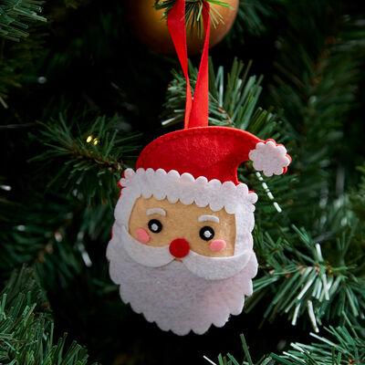 Sew Your Own Christmas Decorations image number 4