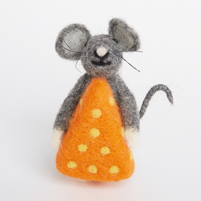 Simply Make: Mouse with Cheese Needle Felting Craft Kit image number 4