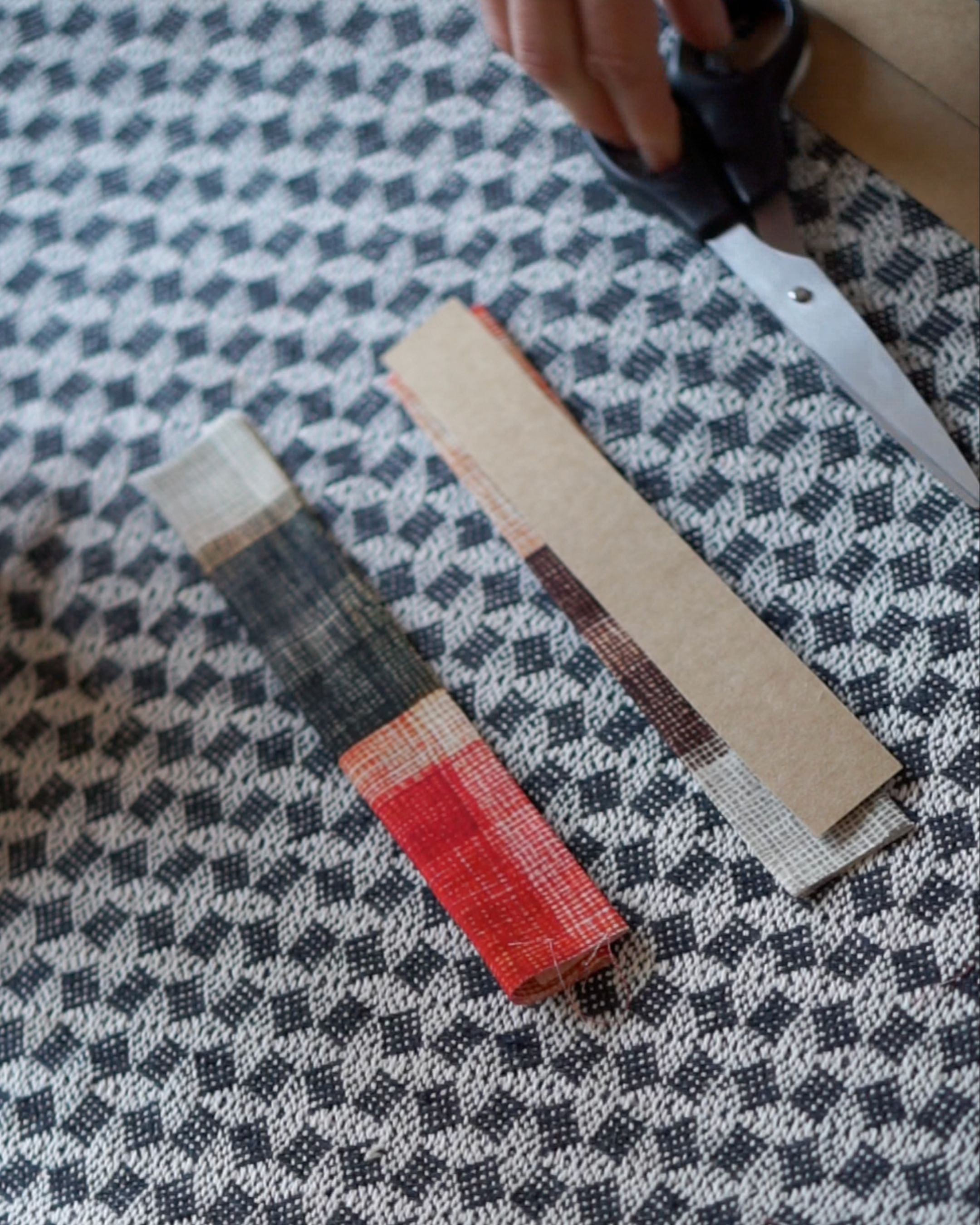 Cut the card inserts.