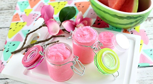 Watermelon Lip Scrub - Summer Crafts